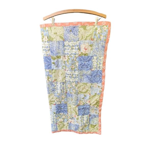 Handmade baby or lap blanket . Patchwork quilted - Picture 6 of 9